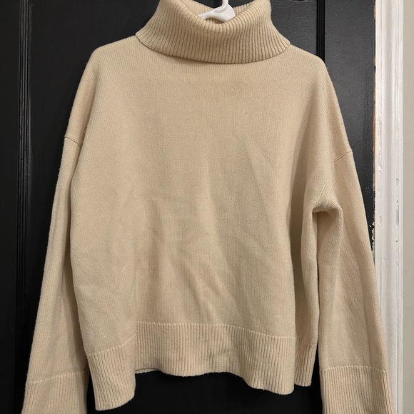 CO Collections / Boxy Cropped Cashmere/Wool Turtleneck Sweater - Picture 3 of 6